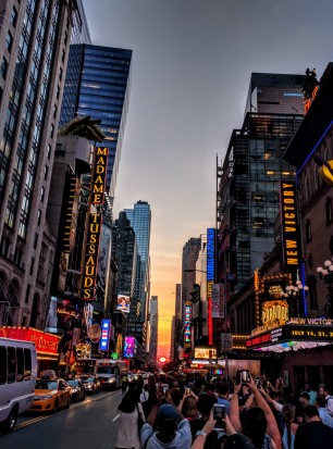 5 Weeks of Summer in New York City – A Love Story. Read the full post at The Savorist (www.thesavorist.com). #TimesSquare #Manhattanhenge #NewYorkCityLife #NYC #Manhattan #Travel #Travelogue #Photography